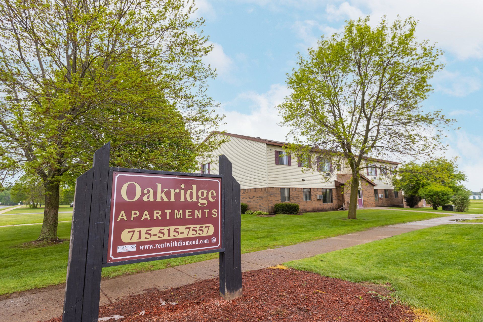 Oakridge Apartments Marshfield WI MultiFamily Housing Rental