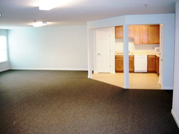 JOHNSON LAKES APARTMENTS