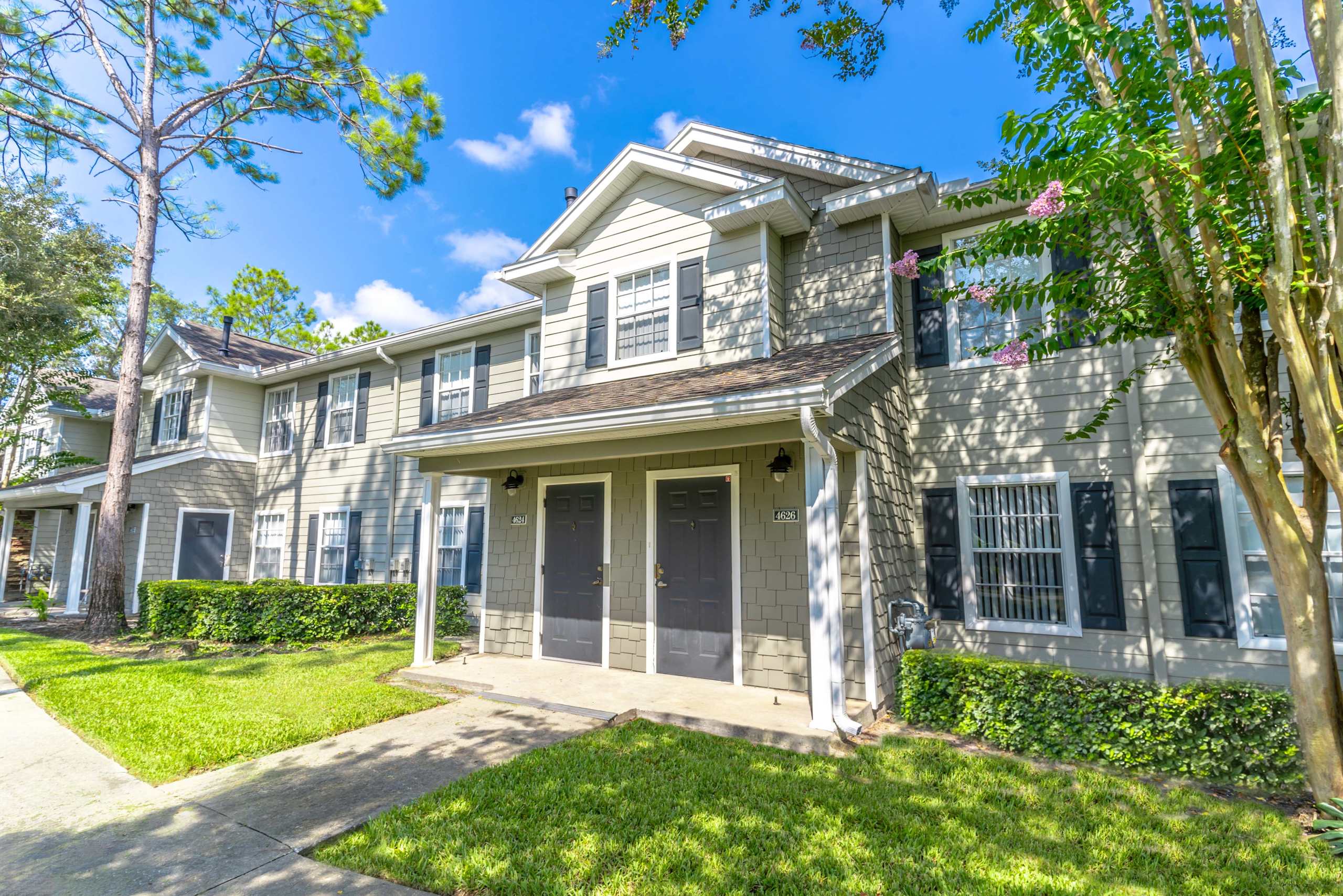 BRIDGEWATER CLUB APARTMENTS