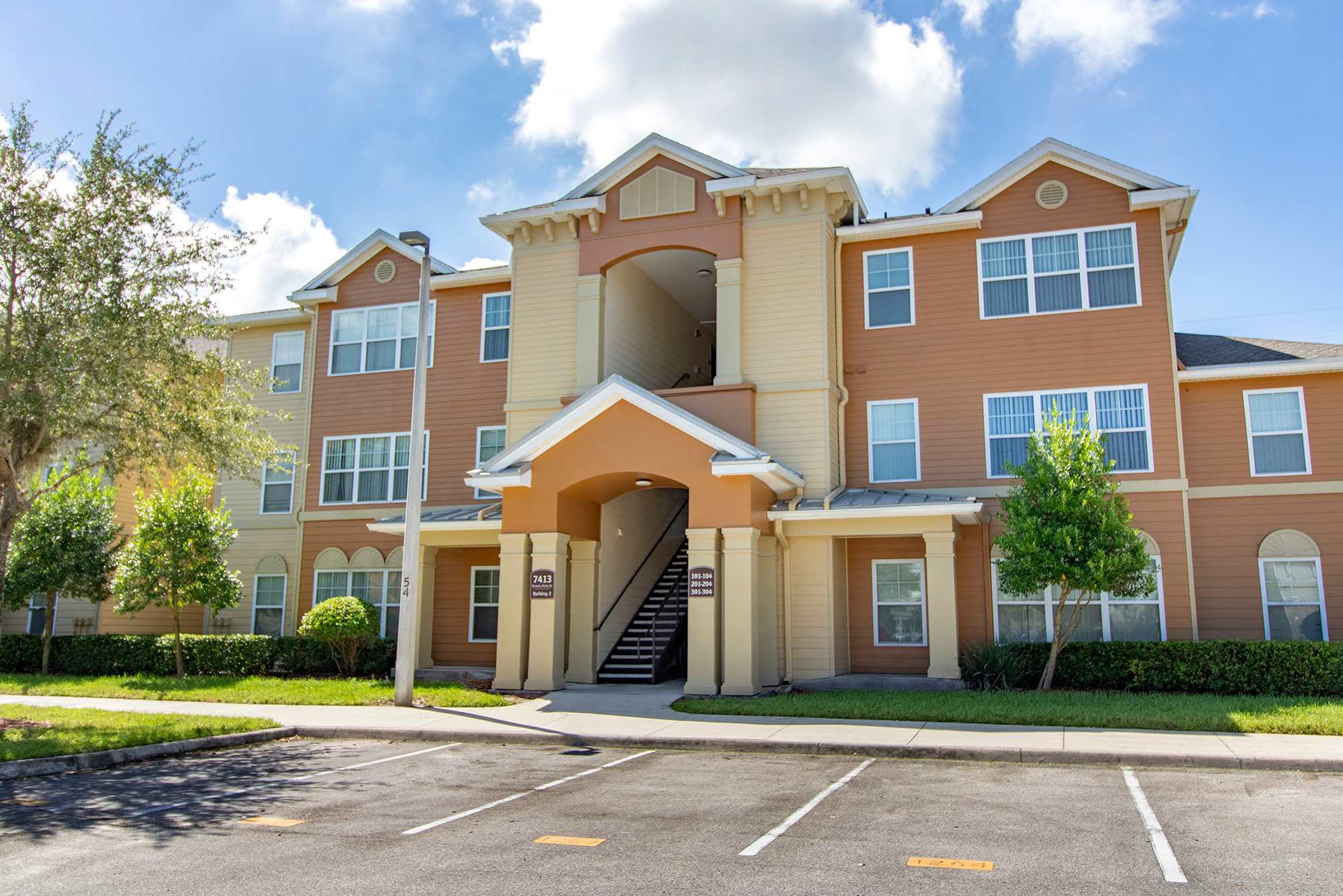MARBELLA POINTE
