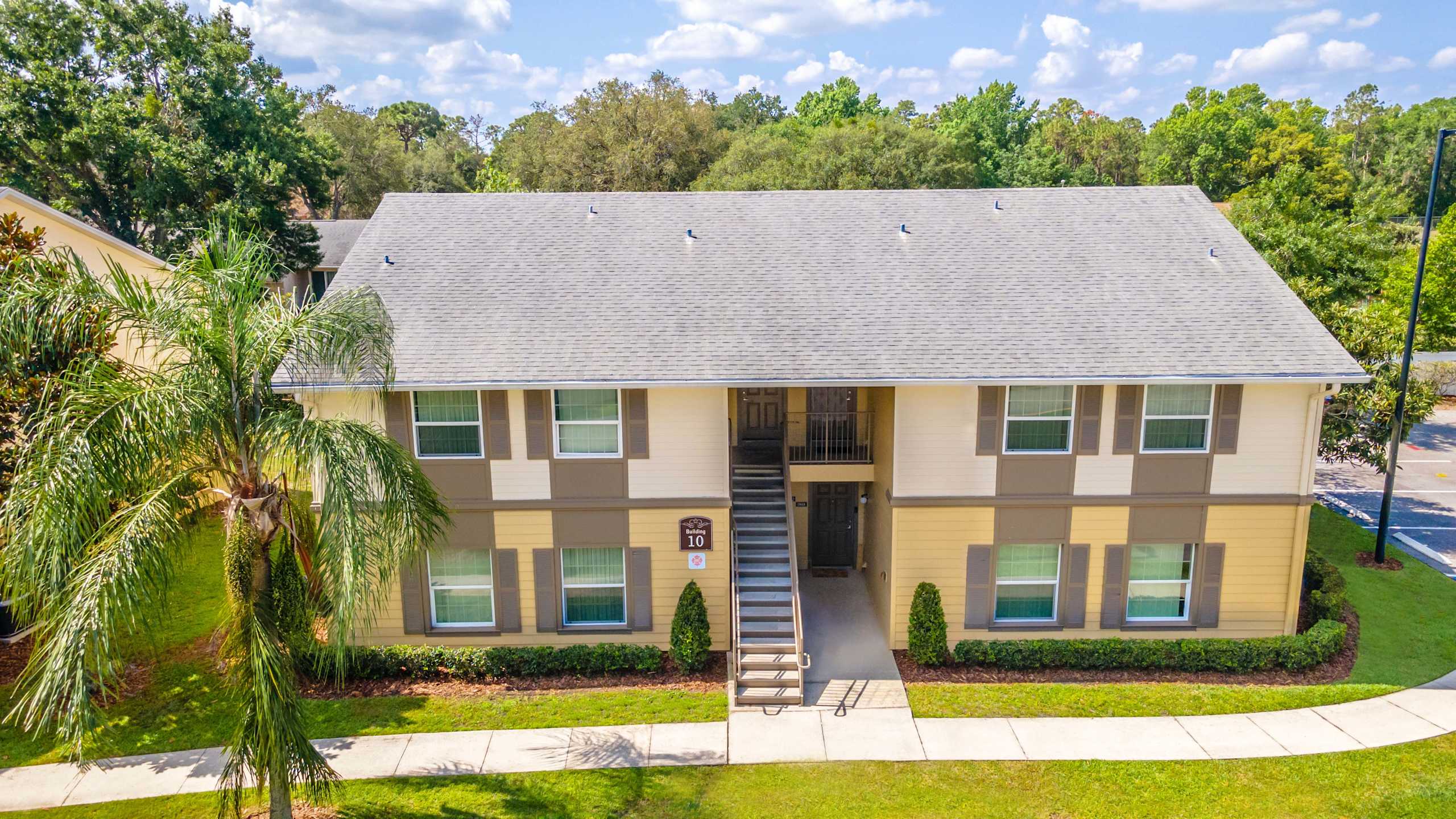 DEAN WOODS PLACE APARTMENTS