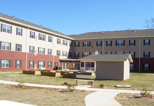 PECAN HILLS APARTMENTS