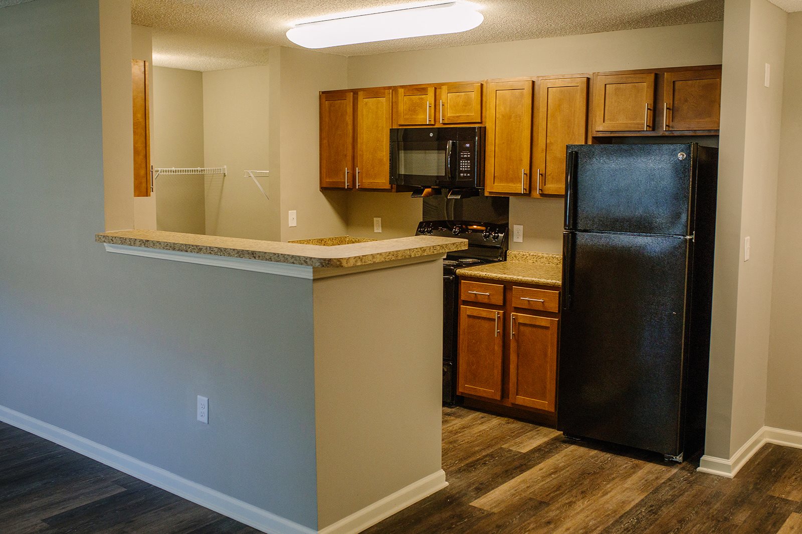 ASHTON COVE APARTMENTS