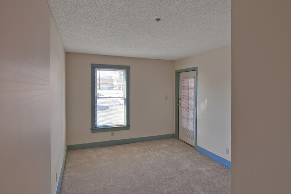 SUWANEE HOUSE APARTMENTS