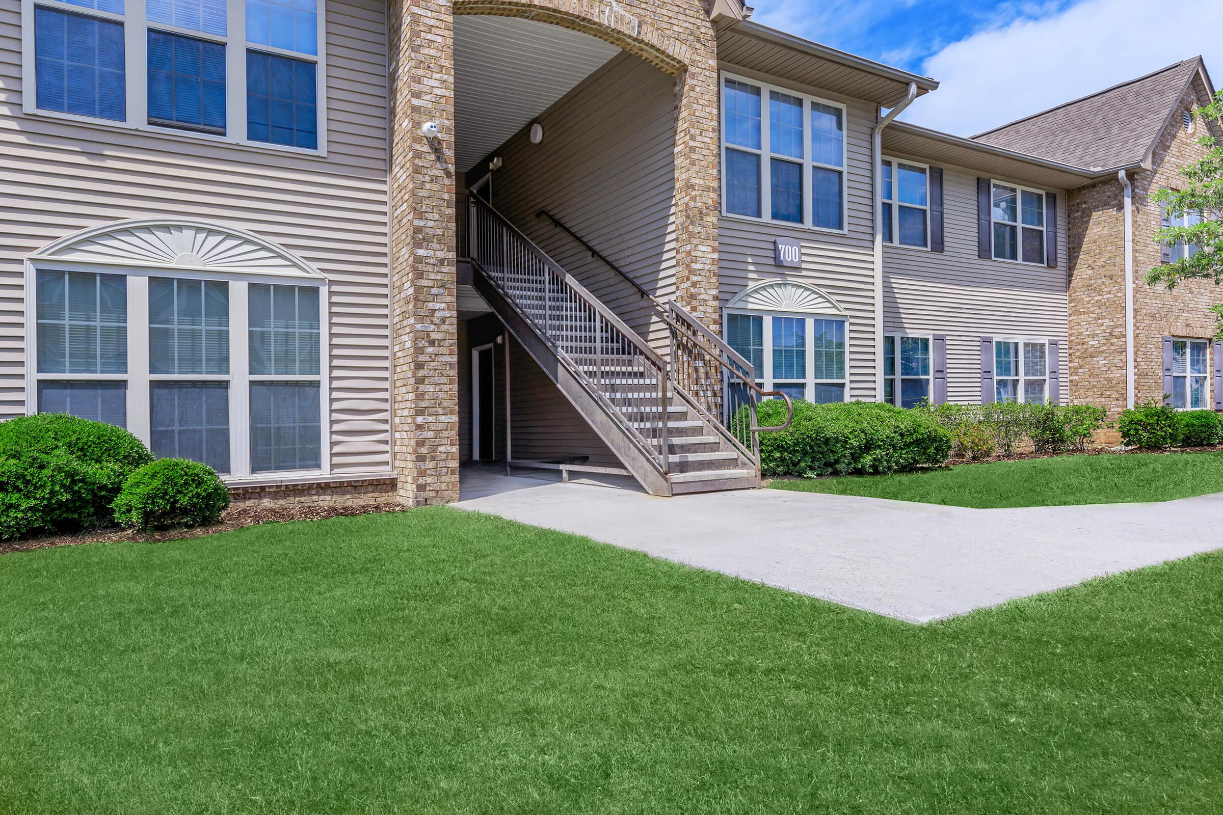 MONTGOMERY LANDING APARTMENTS