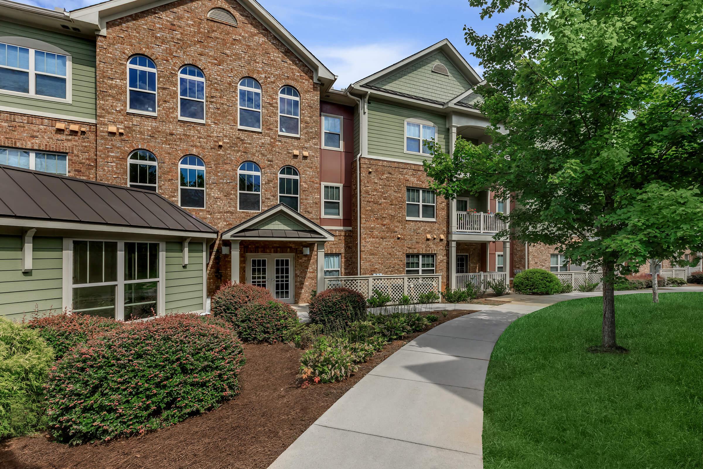 HIGHLAND MANOR APARTMENTS