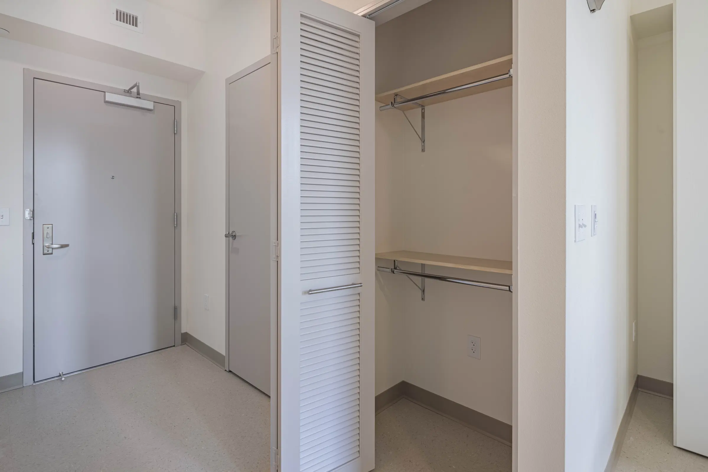 KOKUA HALE APARTMENTS