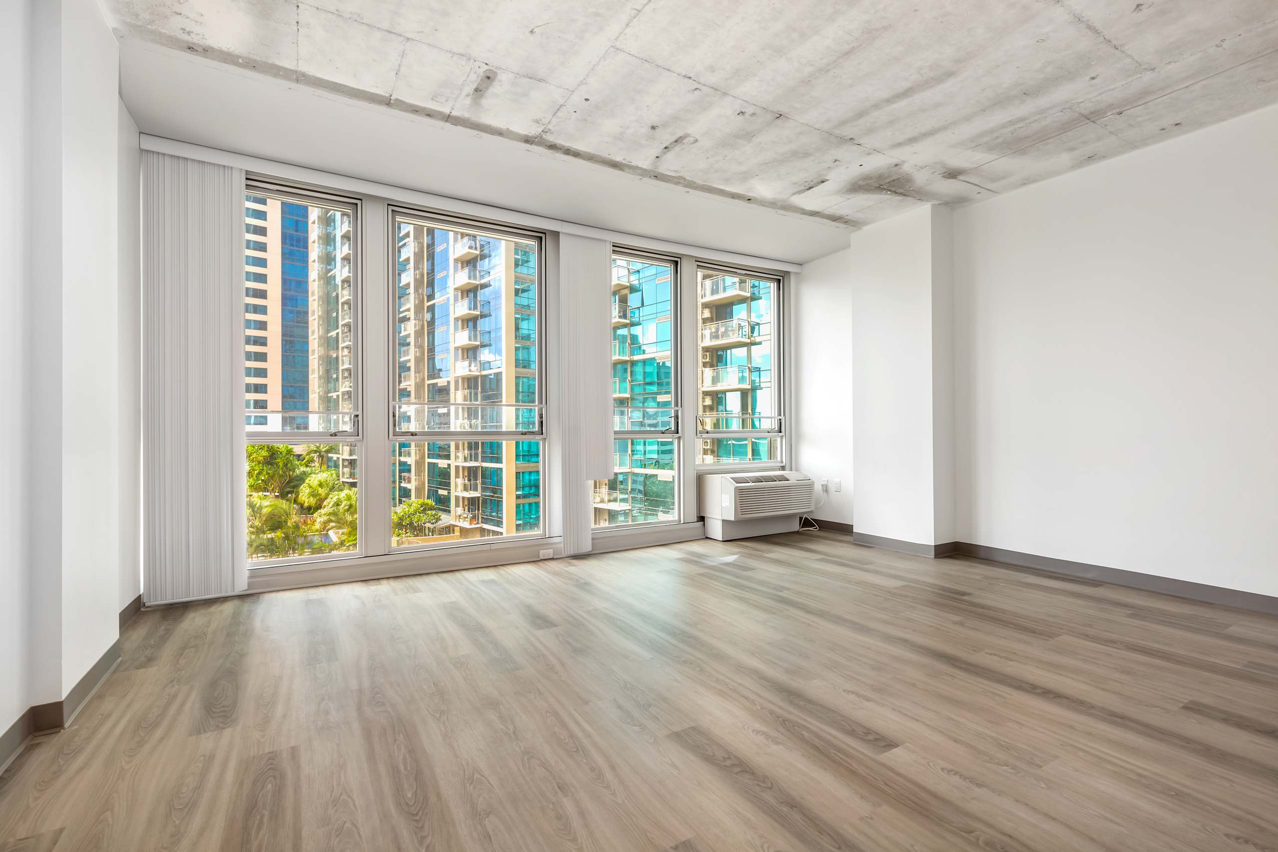 QUEEN EMMA APARTMENTS