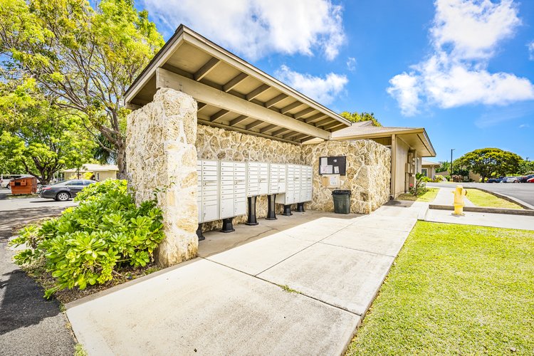 KULANAKAUHALE MALUHIA O NA KUPUNA