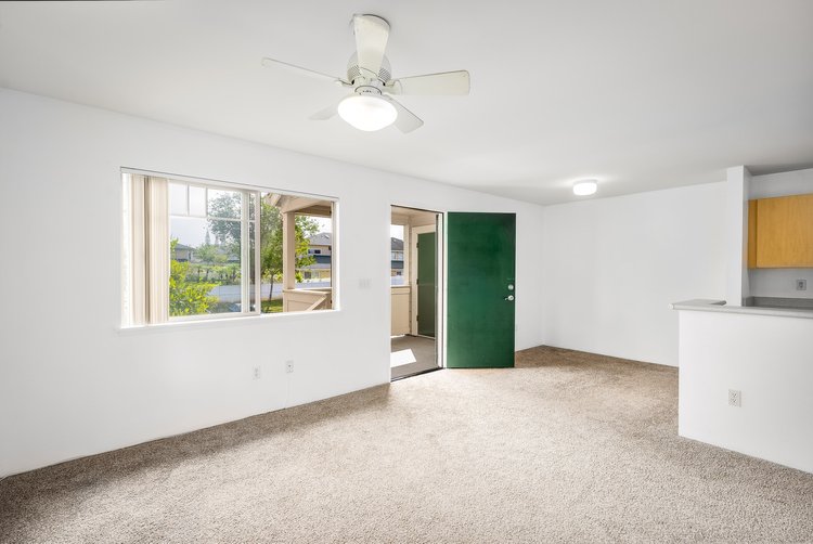 THE COURTYARDS AT MILILANI MAUKA