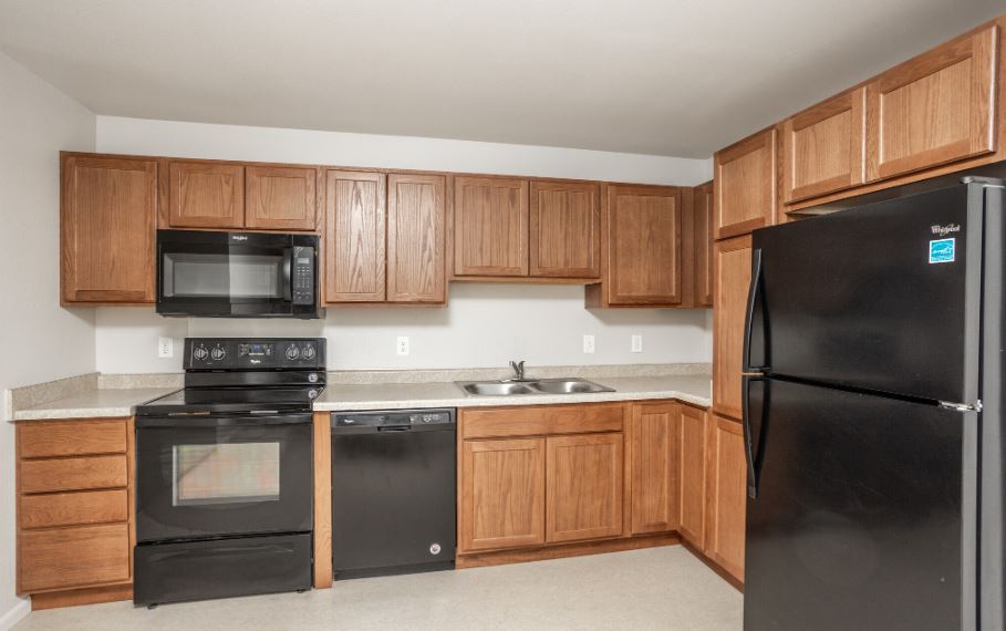 LAFAYETTE SQUARE APARTMENTS