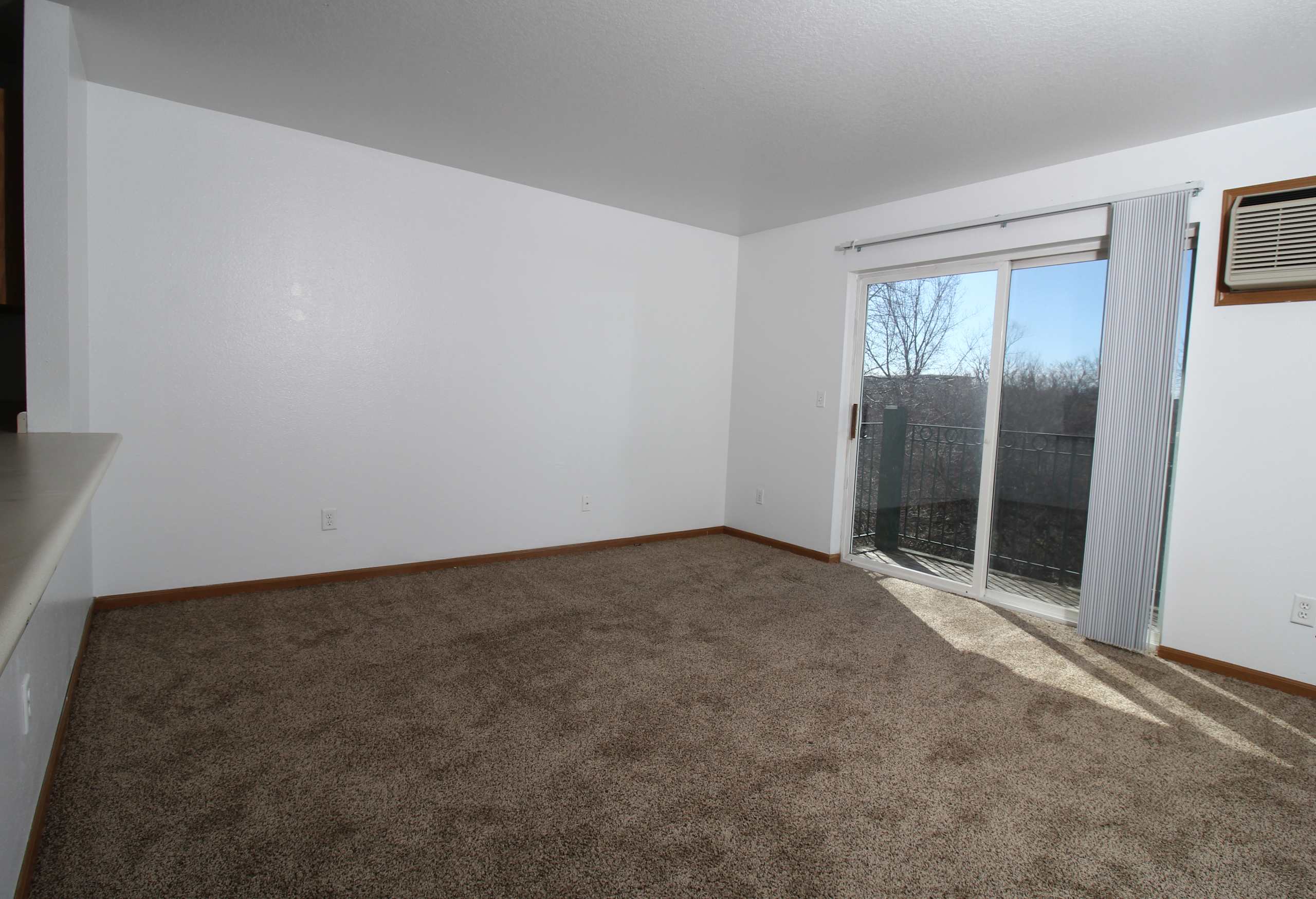 VENBURY TRAIL APARTMENTS