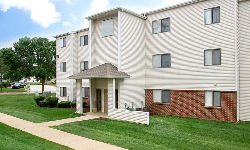EDGEWOOD APARTMENTS