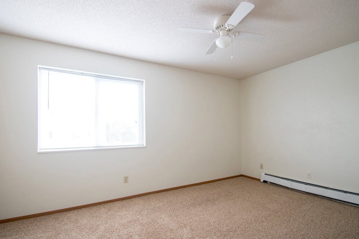 VALLEY VIEW APARTMENTS