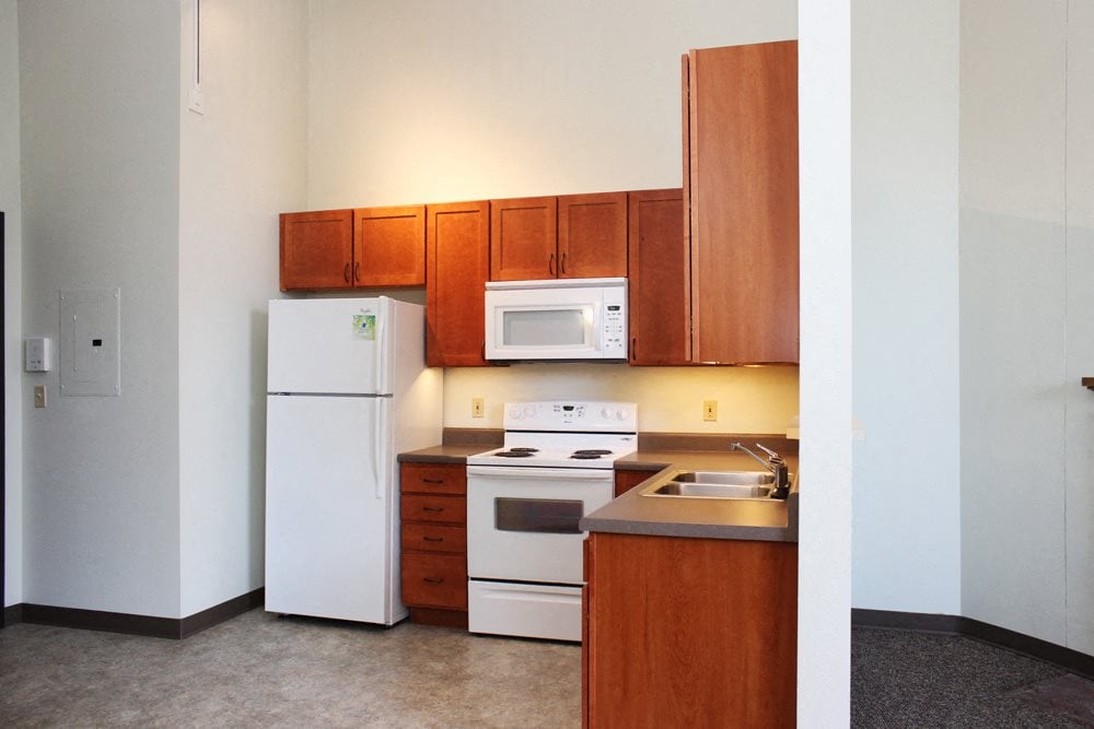 CARNEGIE PLACE APARTMENTS