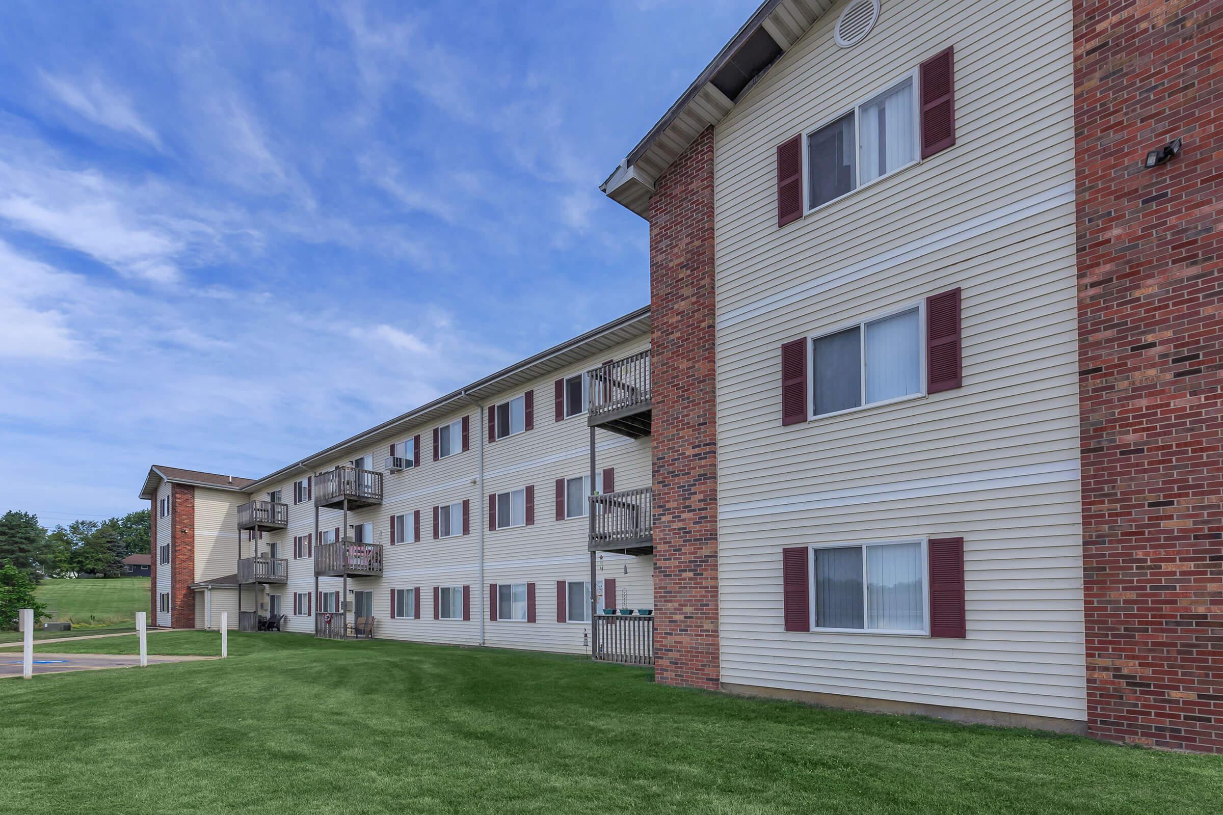 THE LANDINGS APARTMENTS