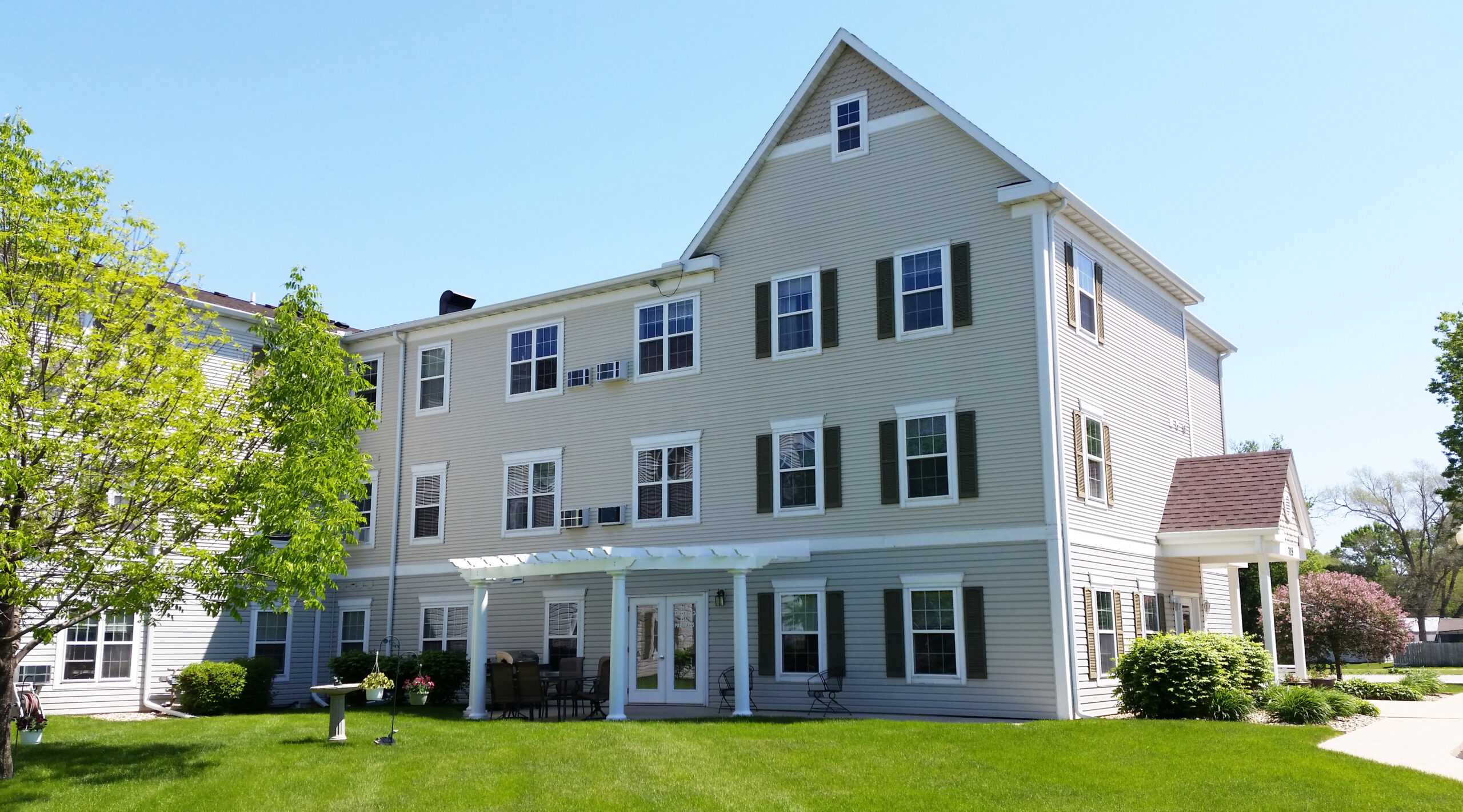 FOX MEADOW SENIOR APARTMENTS