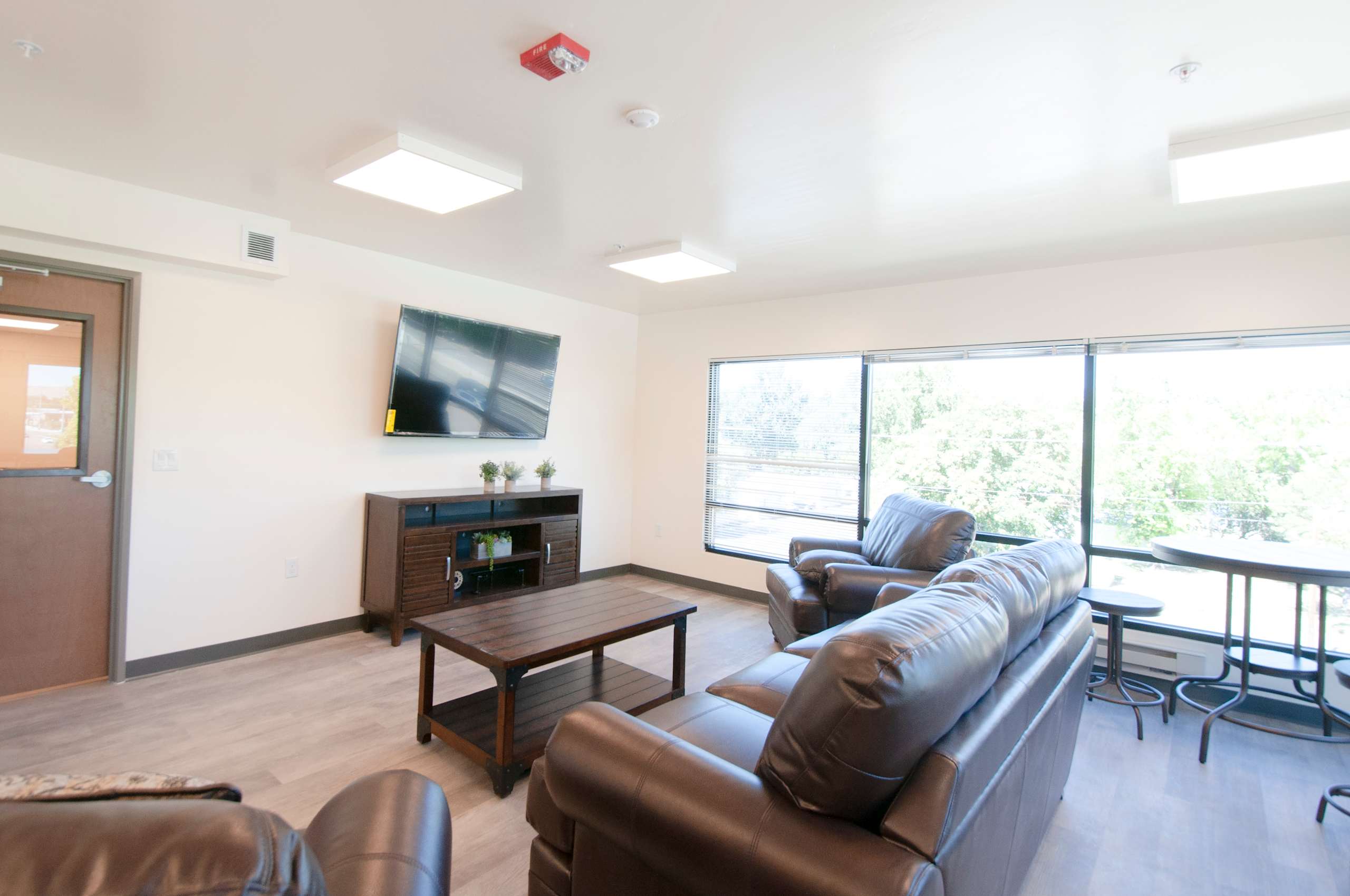 VALOR POINTE APARTMENTS