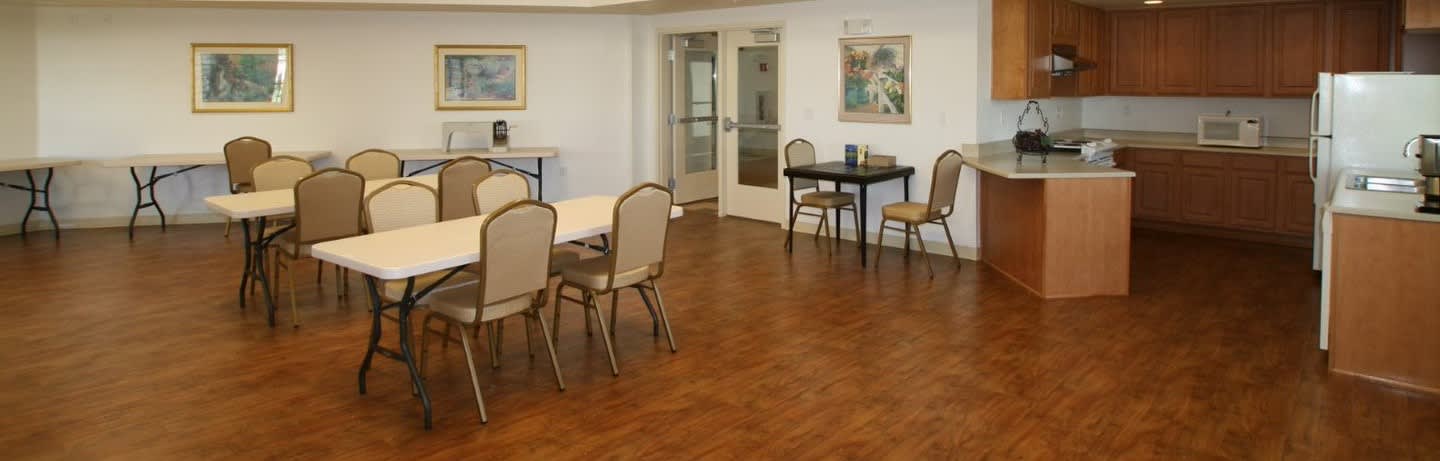 VINEYARD SUITES AT INDIAN CREEK