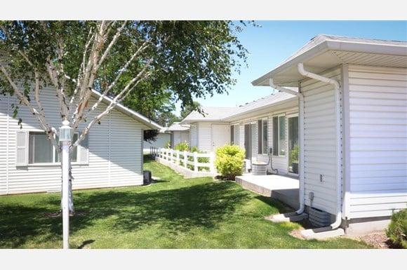 GLENEAGLES SENIOR COMMUNITY