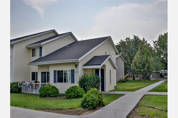 MEADOWBROOK APARTMENTS