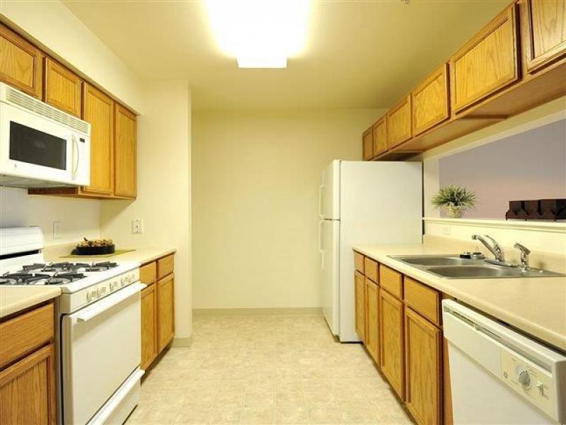 COURTYARDS AT RIDGECREST (THE)