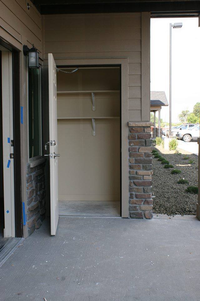 THE GROVE AT RIVERSIDE